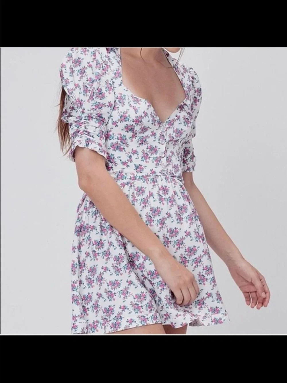 For love & lemons Floral Puff-Sleeve Mini Dress in White and Pink - Picture 3 of 8